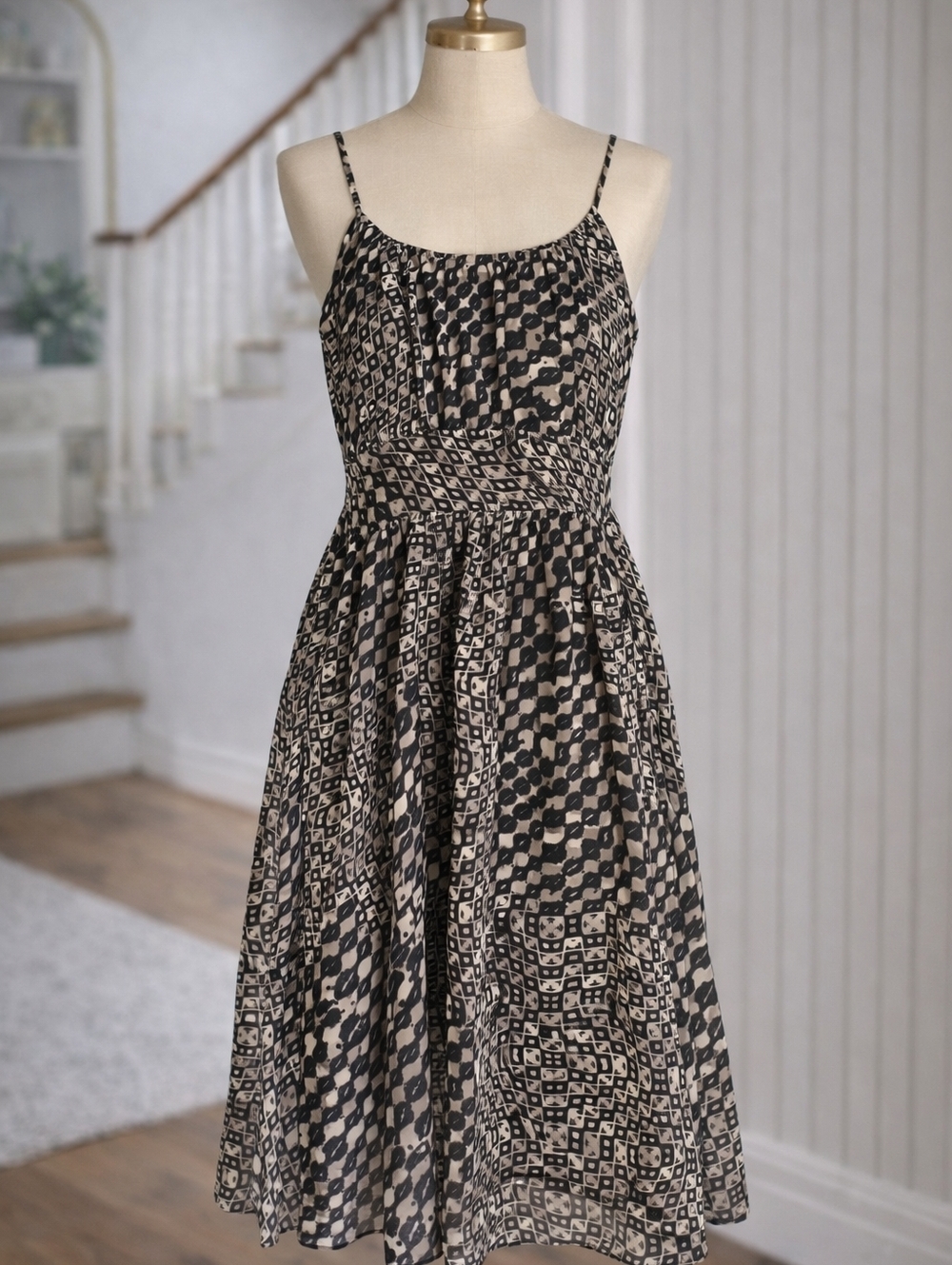 Banana Republic Lined Flowy Dress Sz 8